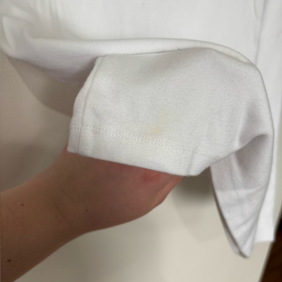 🎉4/30$🎉 Tommy Hilfiger Classic White Tee - Size L - Picture 6 of 6